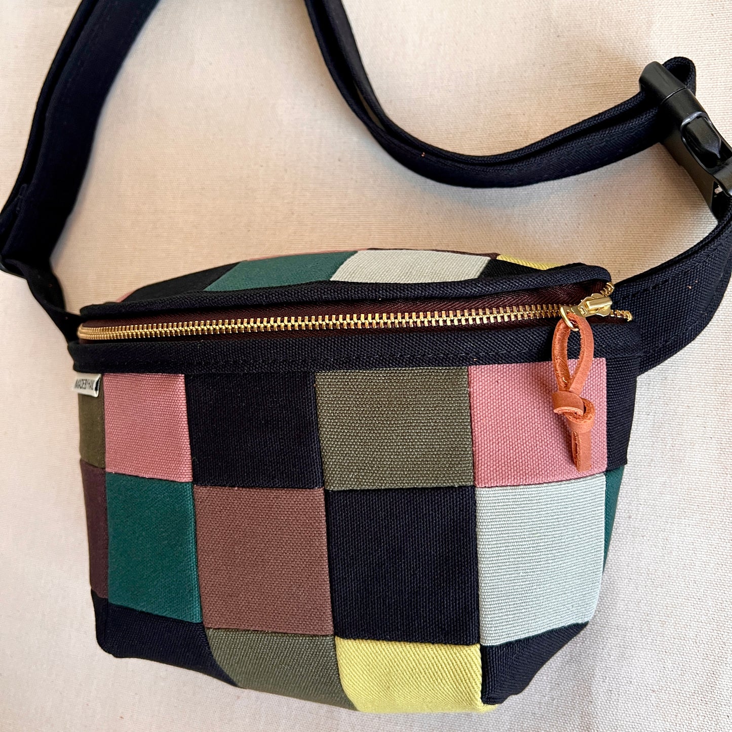 checkerboard fanny bag, mauve/black/forest multi