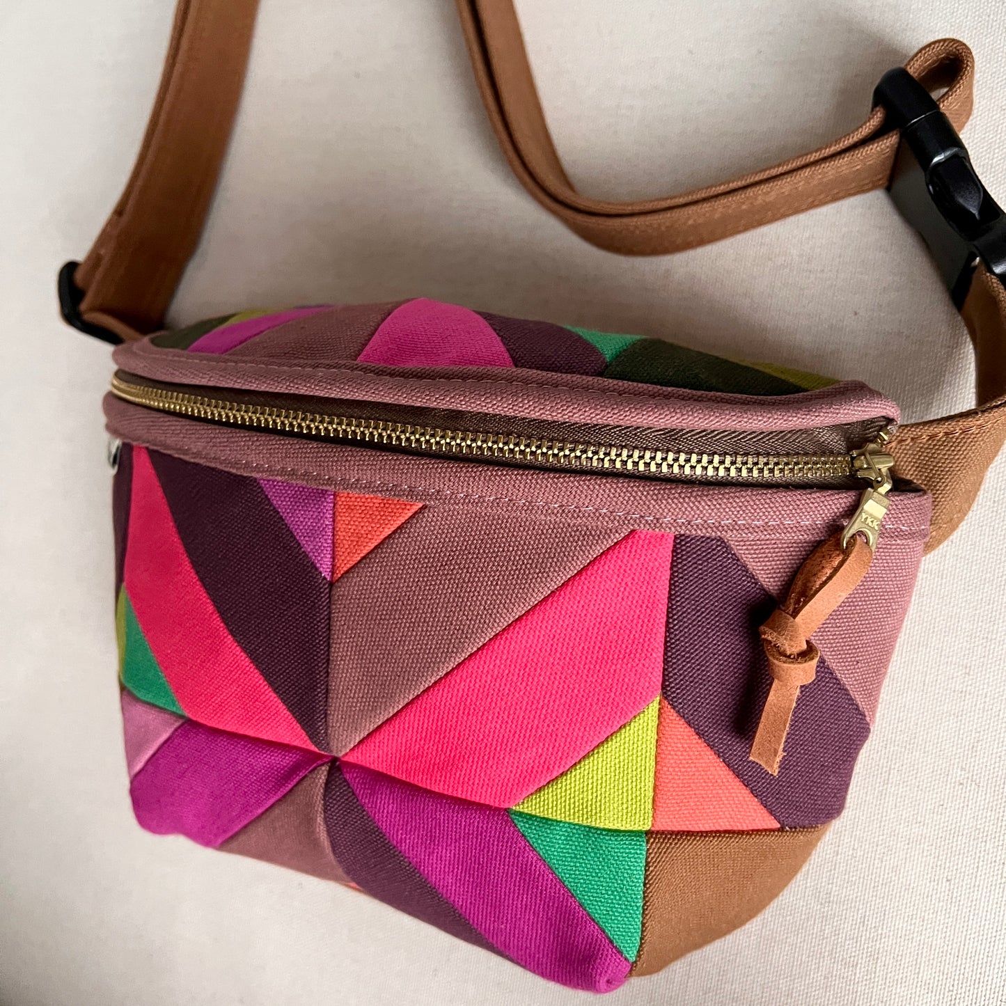 kaleidoscope fanny bag, mauve with hot pink etc
