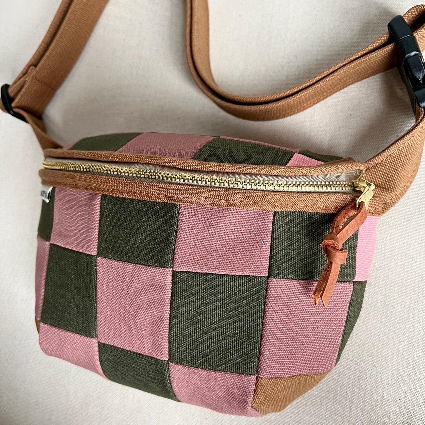 checkerboard fanny bag, mauve + forest