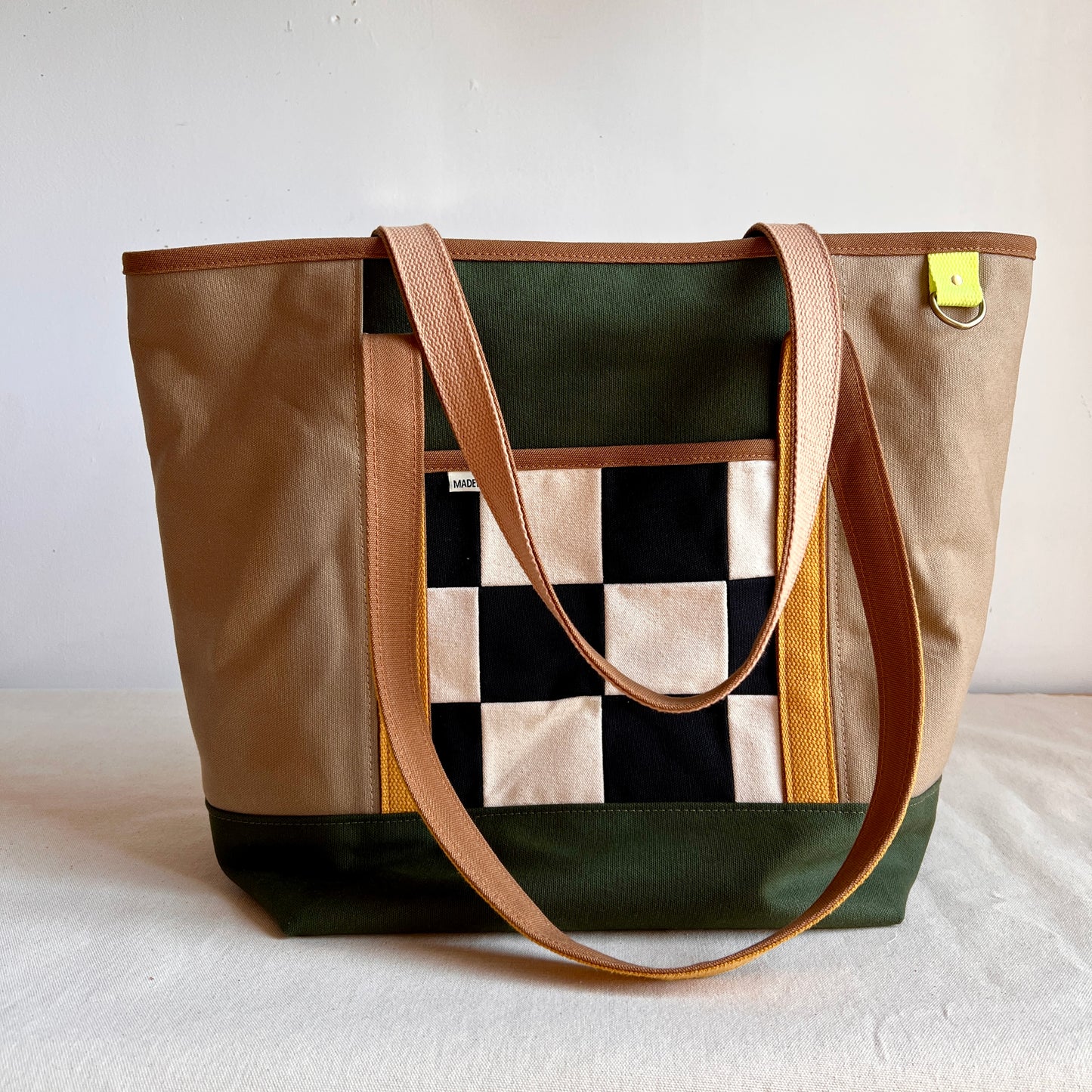 *PRE-ORDER* the very big tote in forest and sandstone with checkerboard