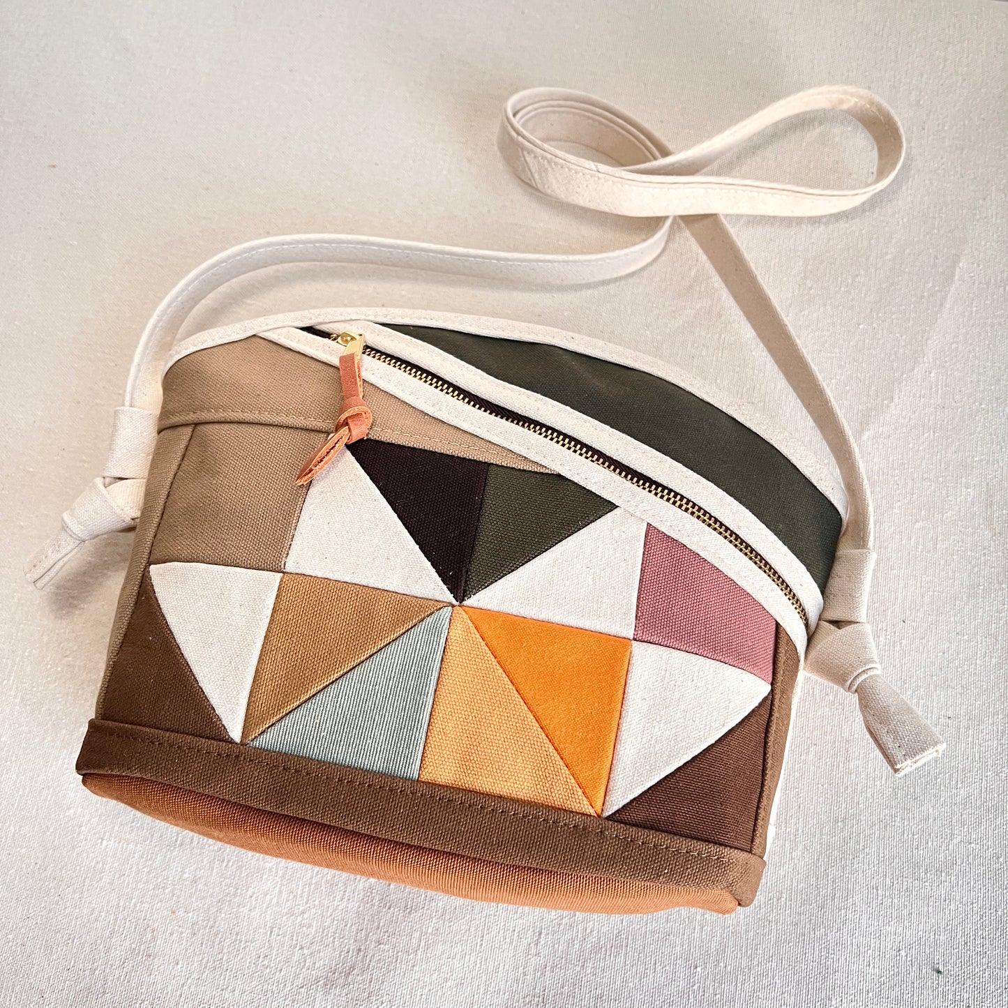 rounded-top crossbody, muted multi (natural)