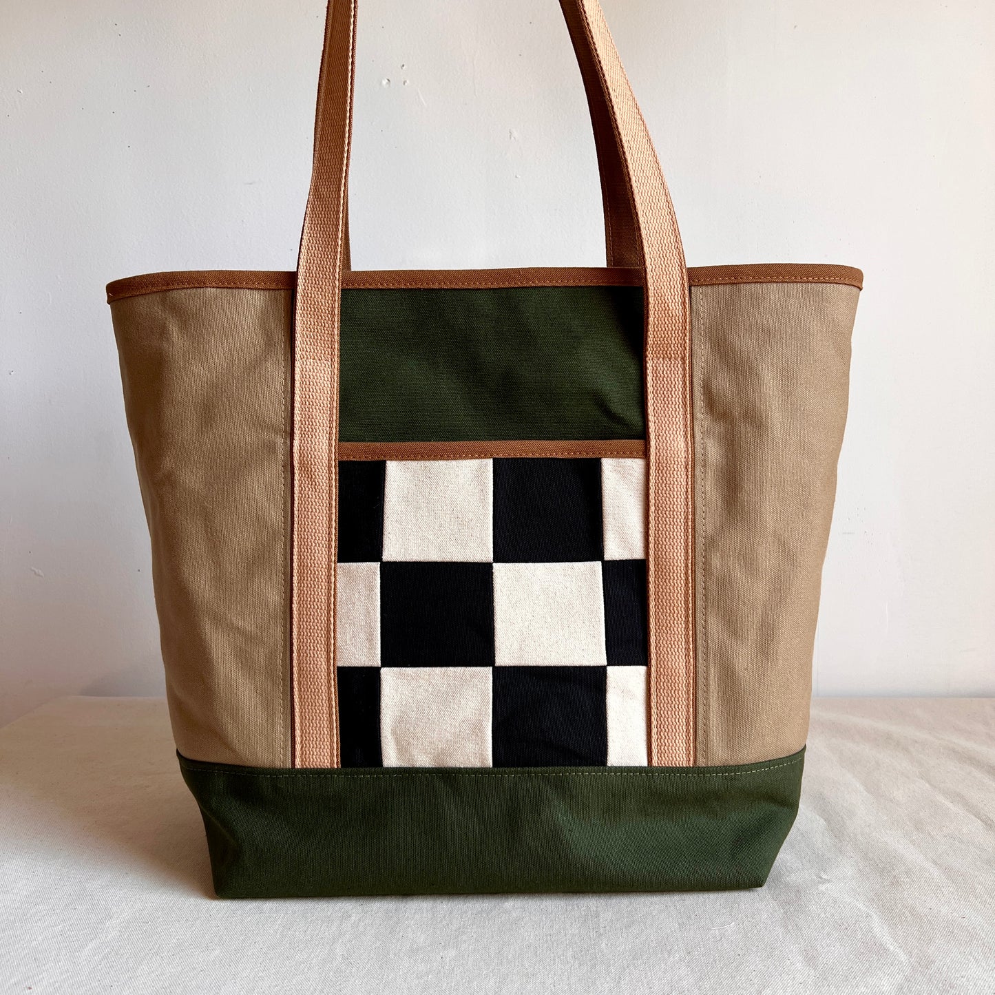 *PRE-ORDER* the very big tote in forest and sandstone with checkerboard