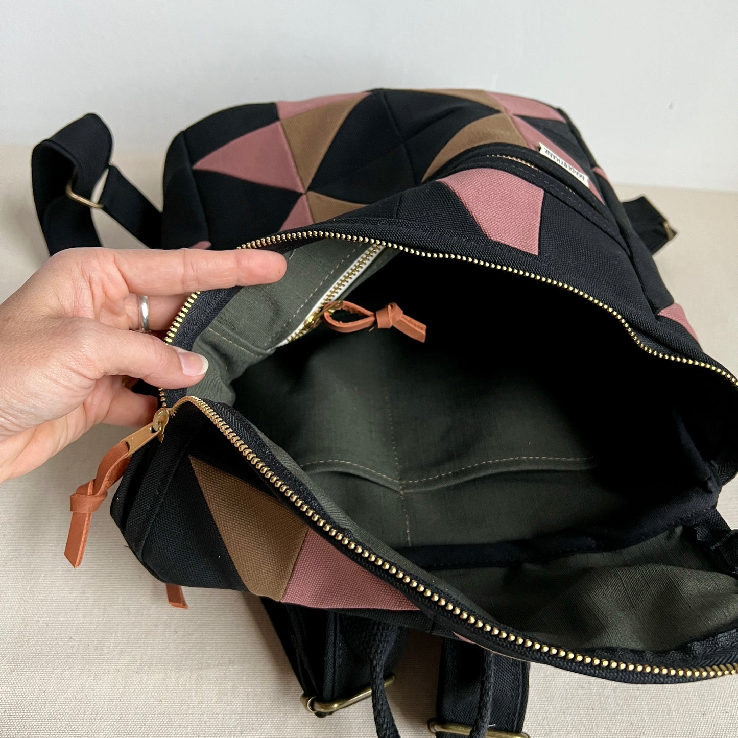 sawtooth star backpack, black with mauve+driftwood
