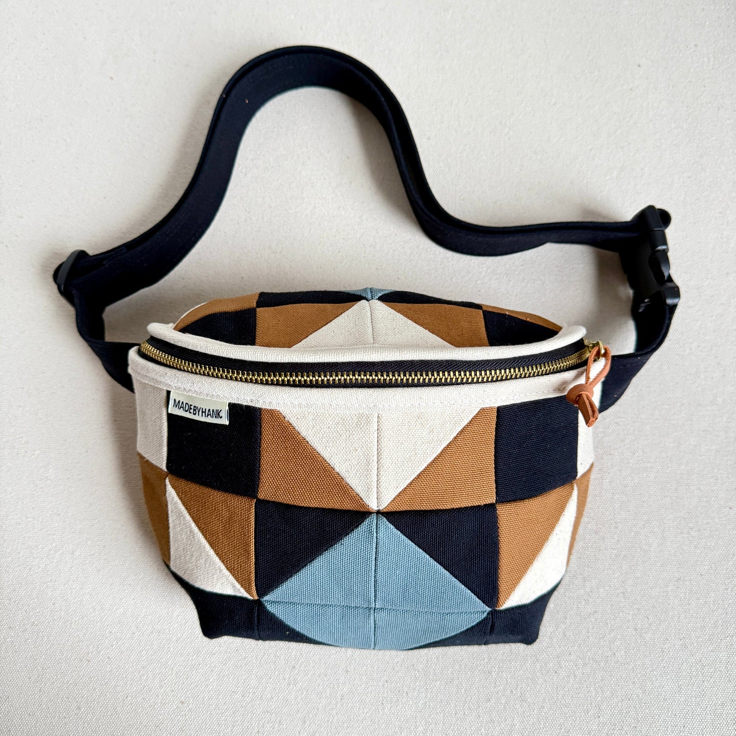 quilt star fanny bag, natural with black/caramel/steel blue