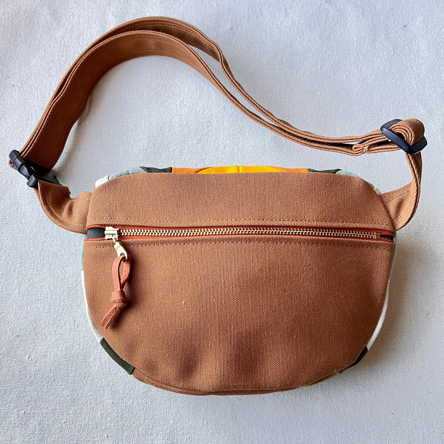 sawtooth star fanny, natural with seaglass/forest/ochre