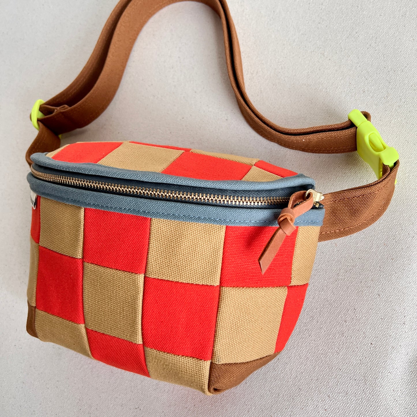 checkerboard fanny bag, honey/flaming hot orange/slate blue (neon buckle!)