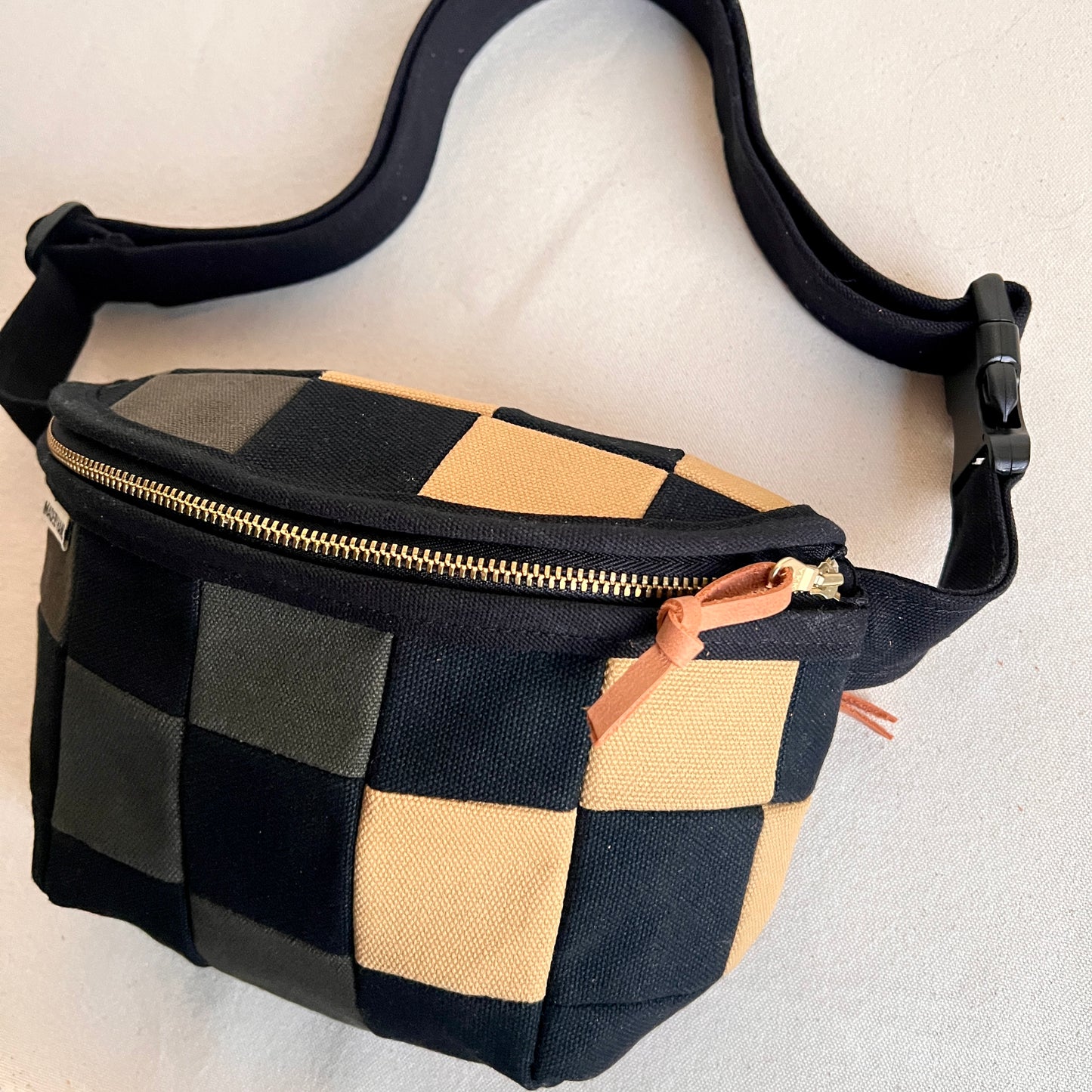 checkerboard fanny bag, forest/honey/black