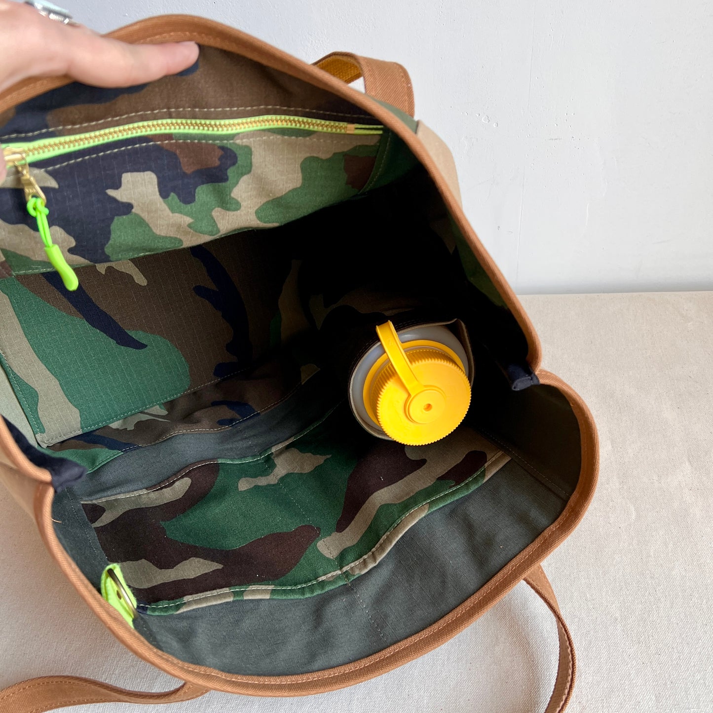 *PRE-ORDER* the very big tote in forest and sandstone with checkerboard