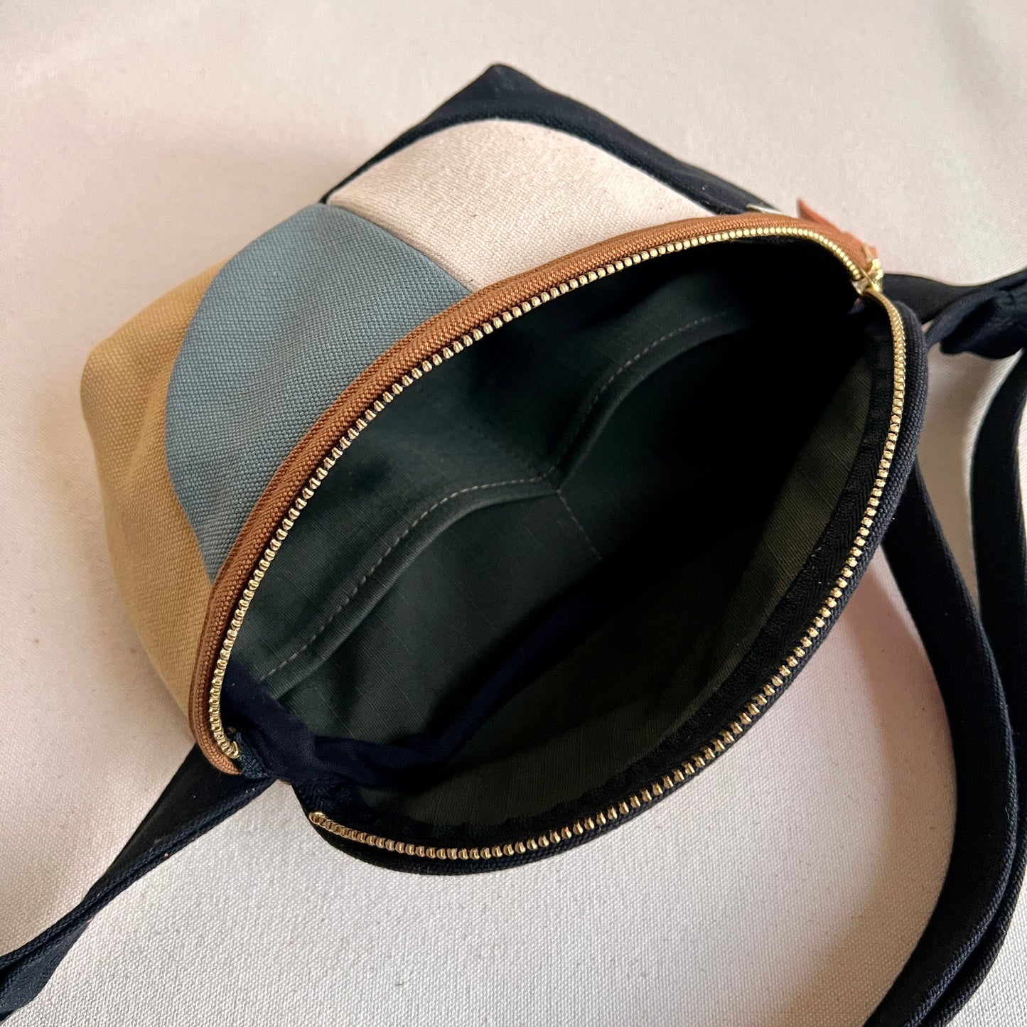 color block fanny bag, natural/honey/caramel/black/forest/mauve/steel blue