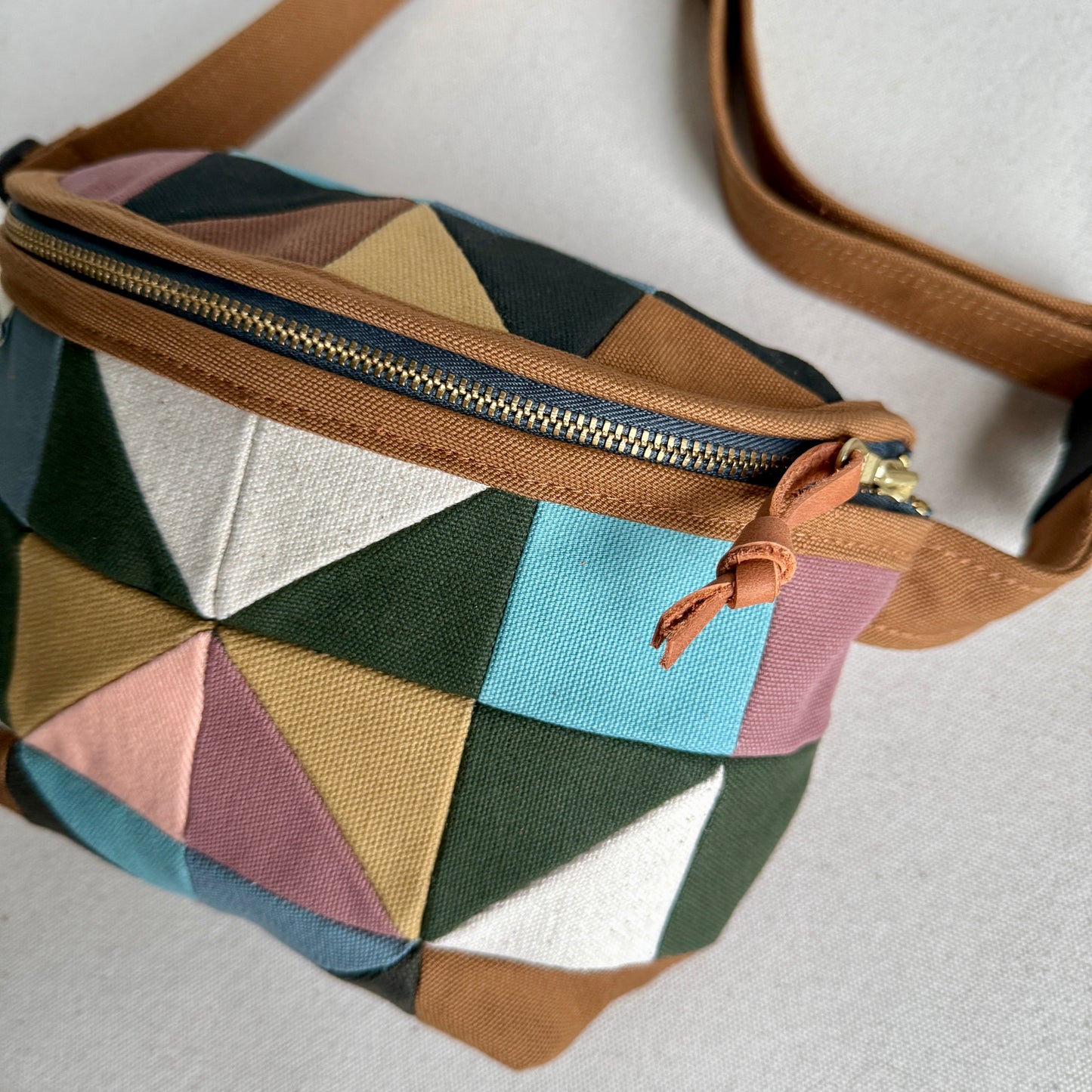 quilt star fanny bag, natural/earth tones