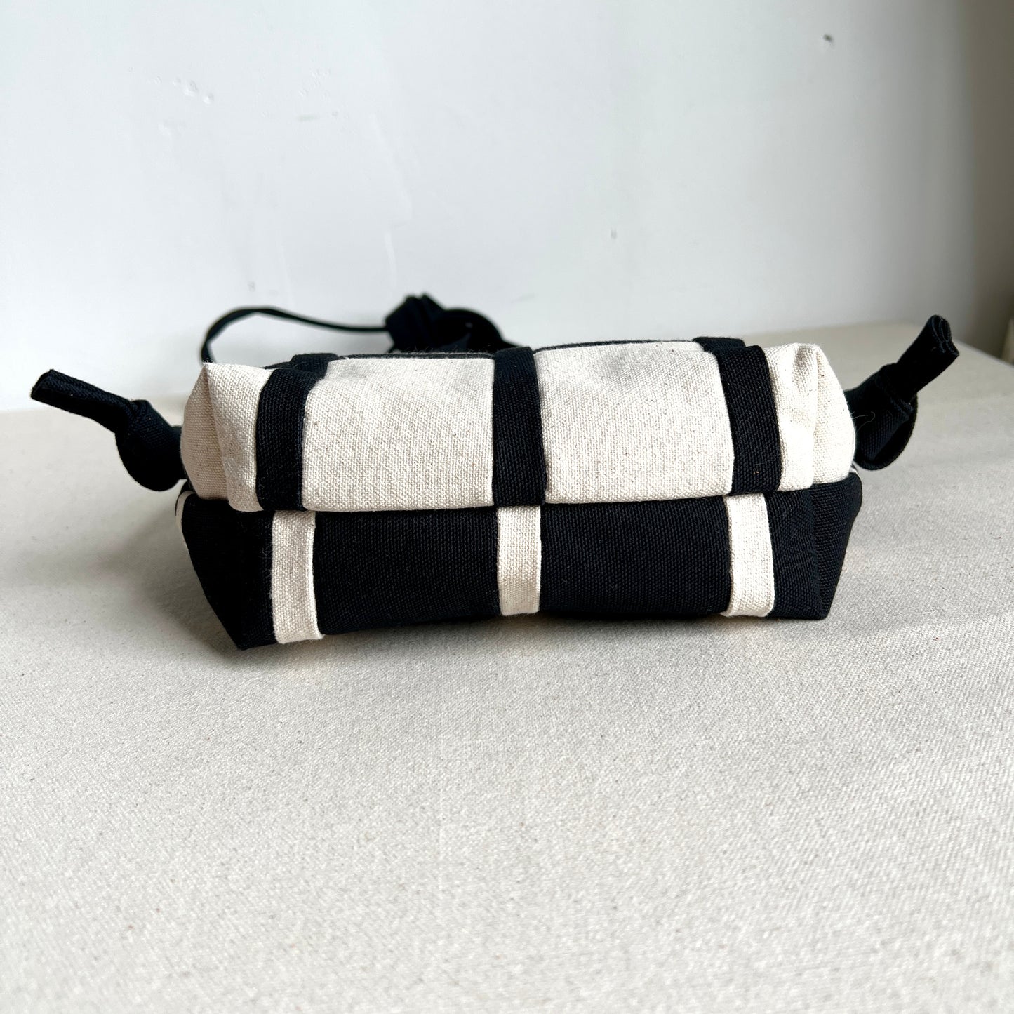 double-sided grid crossbody, black + natural