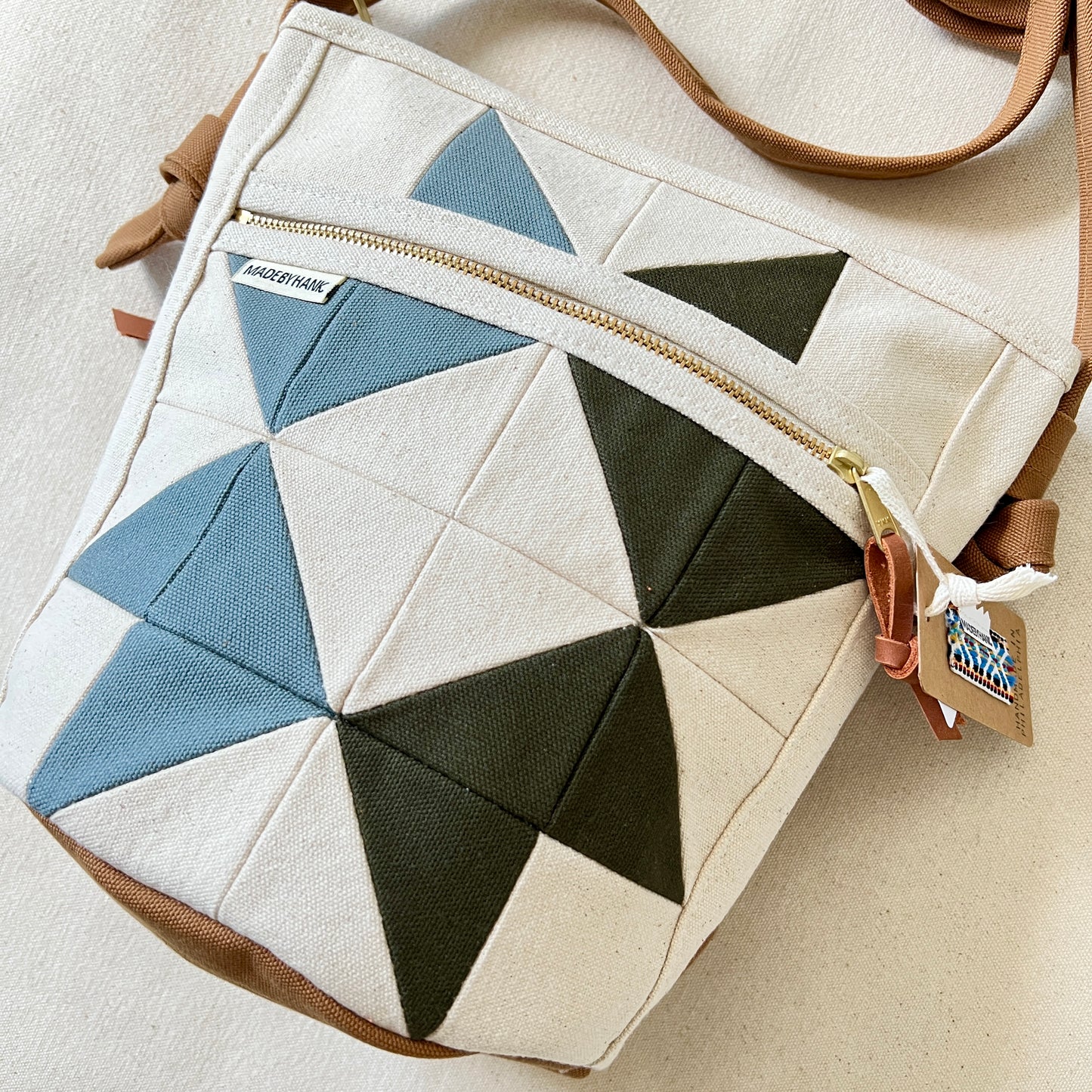 midi size bucket bag, caramel+natural/steel+forest