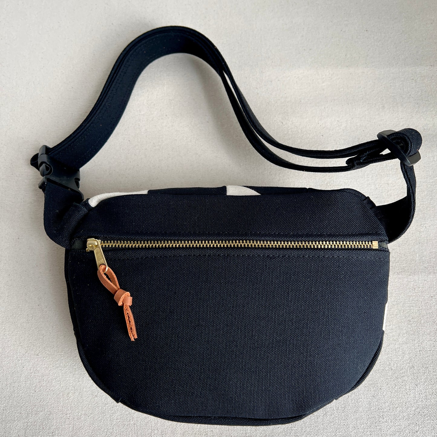 kaleidoscope fanny bag, black + natural