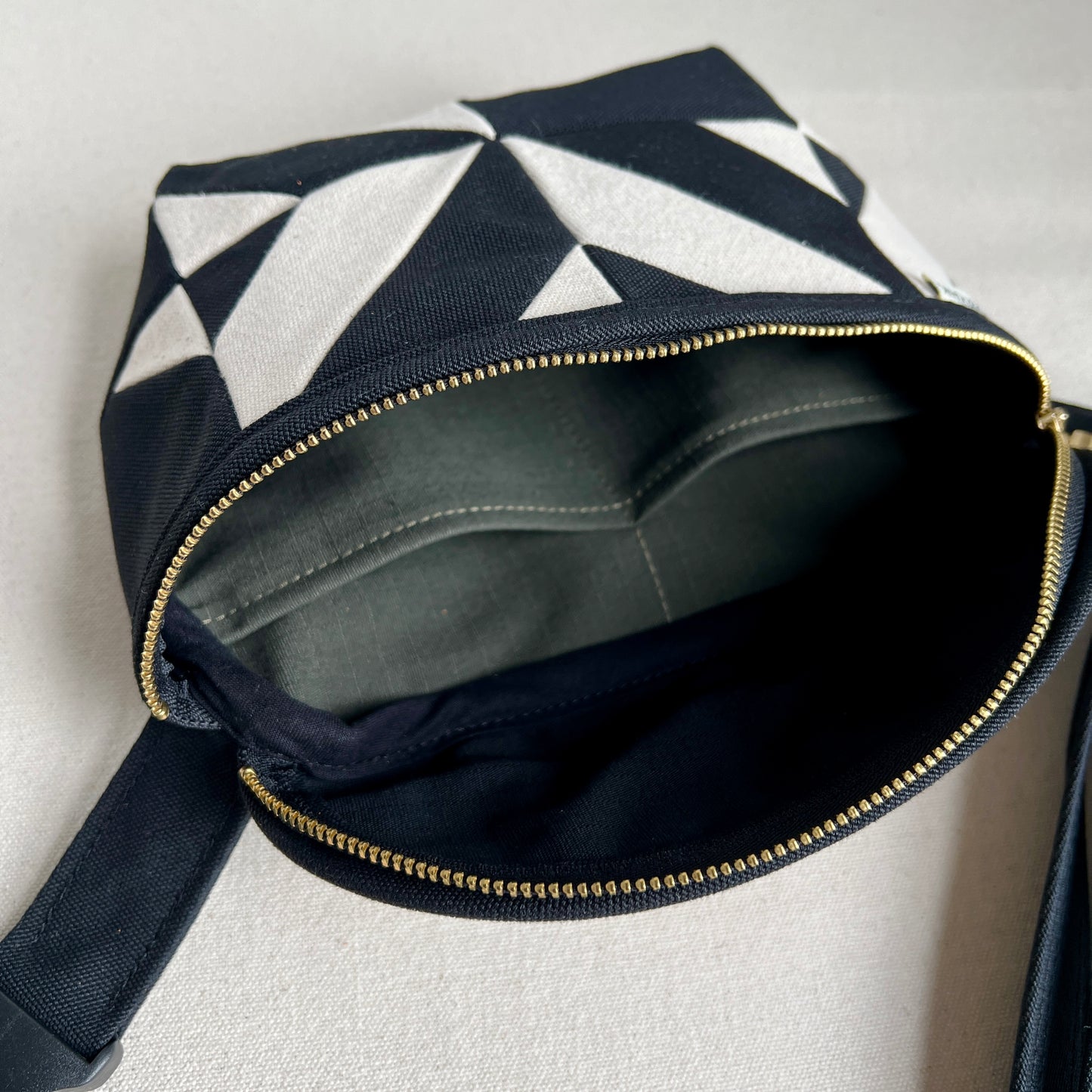 kaleidoscope fanny bag, black + natural