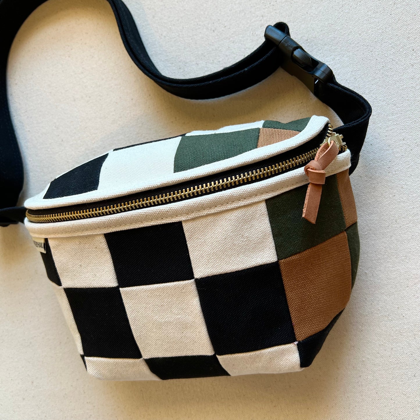 checkerboard fanny bag, black+natural with forest+caramel