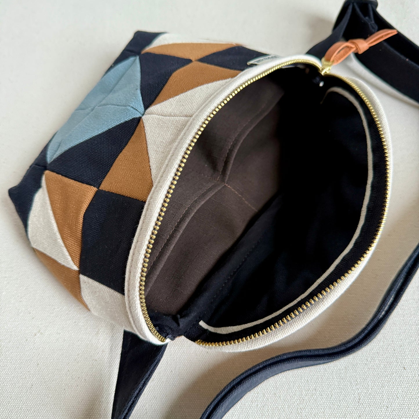 quilt star fanny bag, natural with black/caramel/steel blue