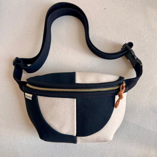 **PRE-ORDER** color block fanny bag, black + natural canvas