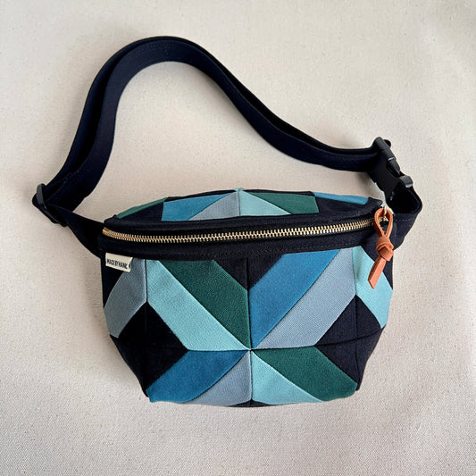 kaleidoscope fanny bag, black with aqua/spruce/ocean