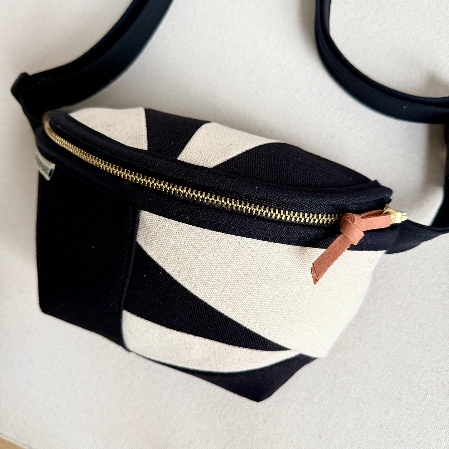 color block geometric fanny bag, black + natural