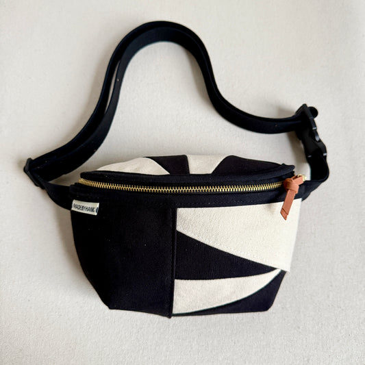 color block geometric fanny bag, black + natural