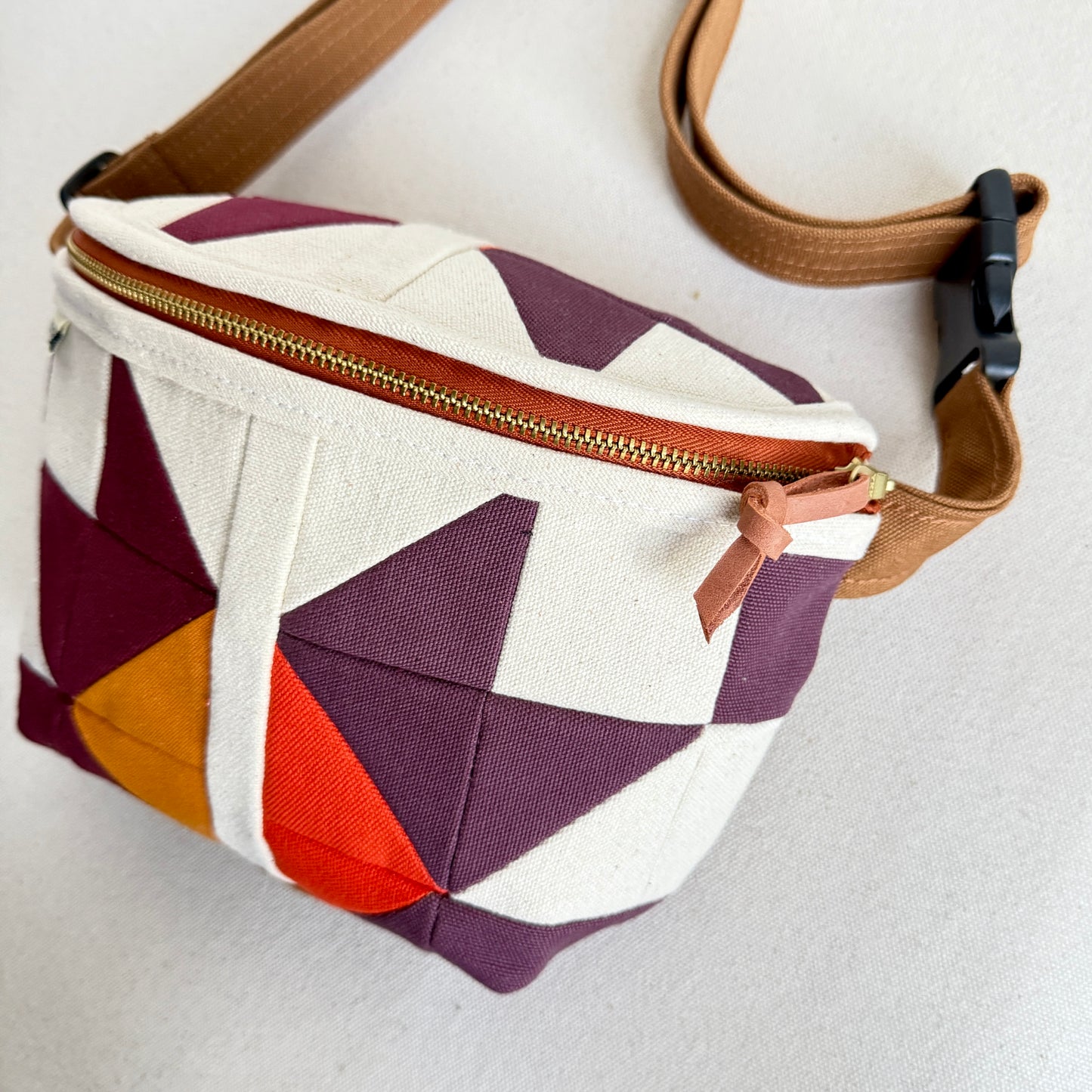 quilt star fanny bag, natural with wine/raisin/plum/tangerine