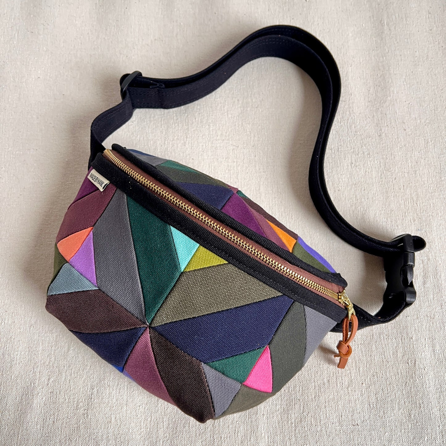 kaleidoscope fanny bag, midnight/charcoal/spruce/raisin etc