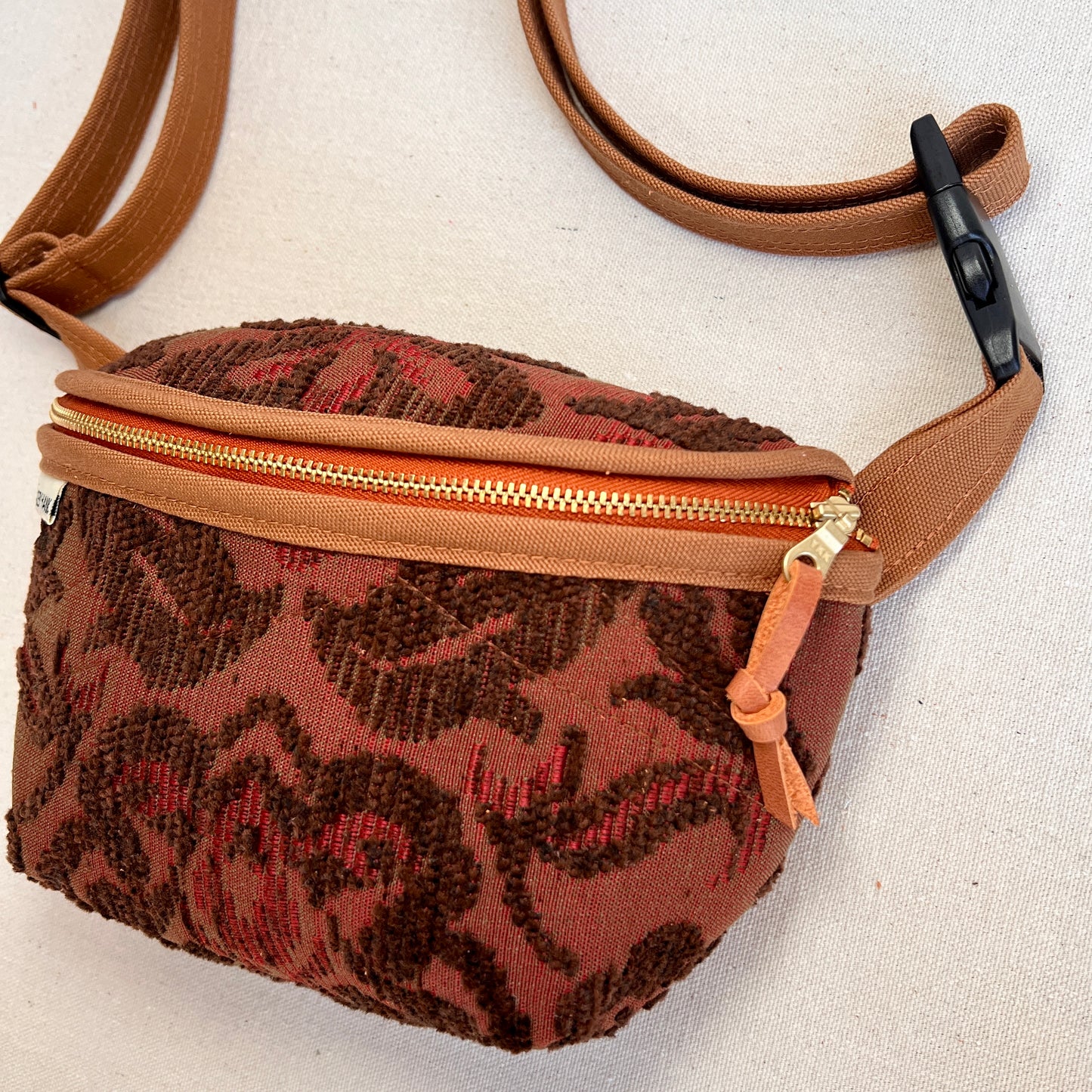 petite fanny bag in vintage chocolate + burgundy textured damask