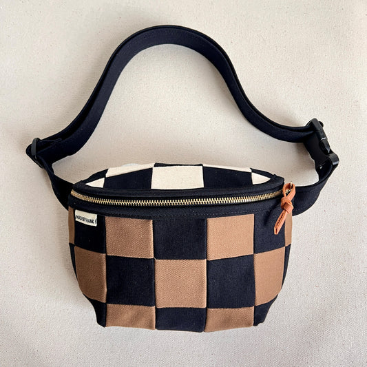 checkerboard fanny bag, black/natural/mushroom