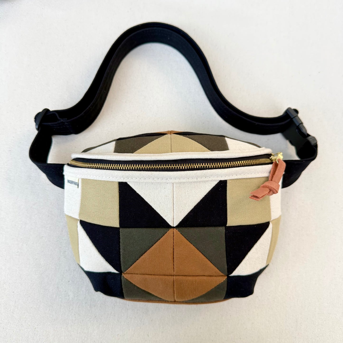 quilt star fanny bag, natural/black/forest/caramel/sand