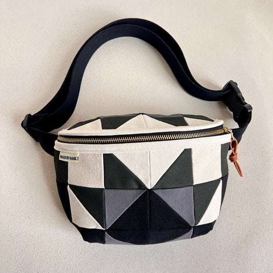 quilt star fanny bag, natural with deep moss green/black/charcoal gray