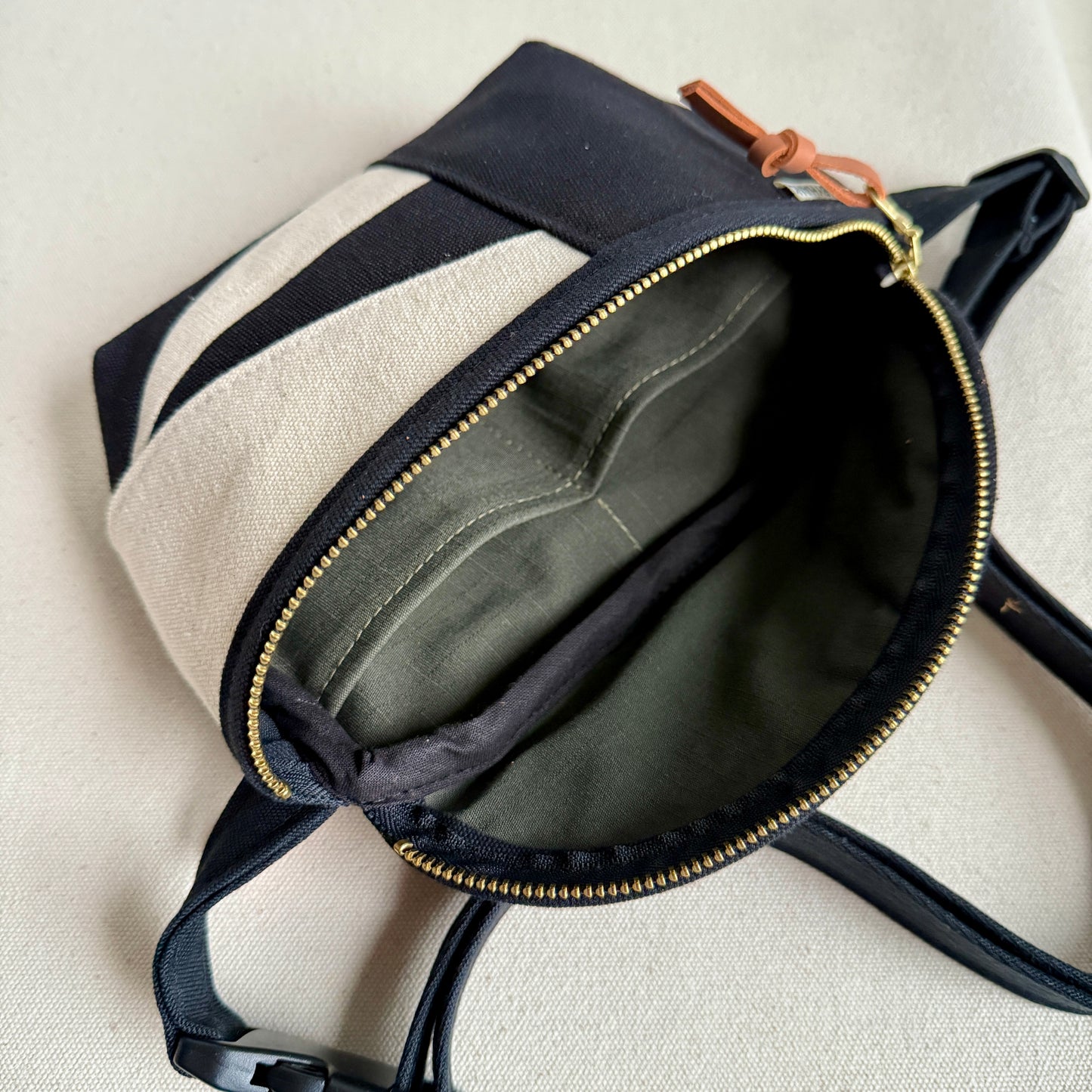 color block geometric fanny bag, black + natural