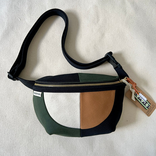 color block fanny bag, black/forest/caramel/natural