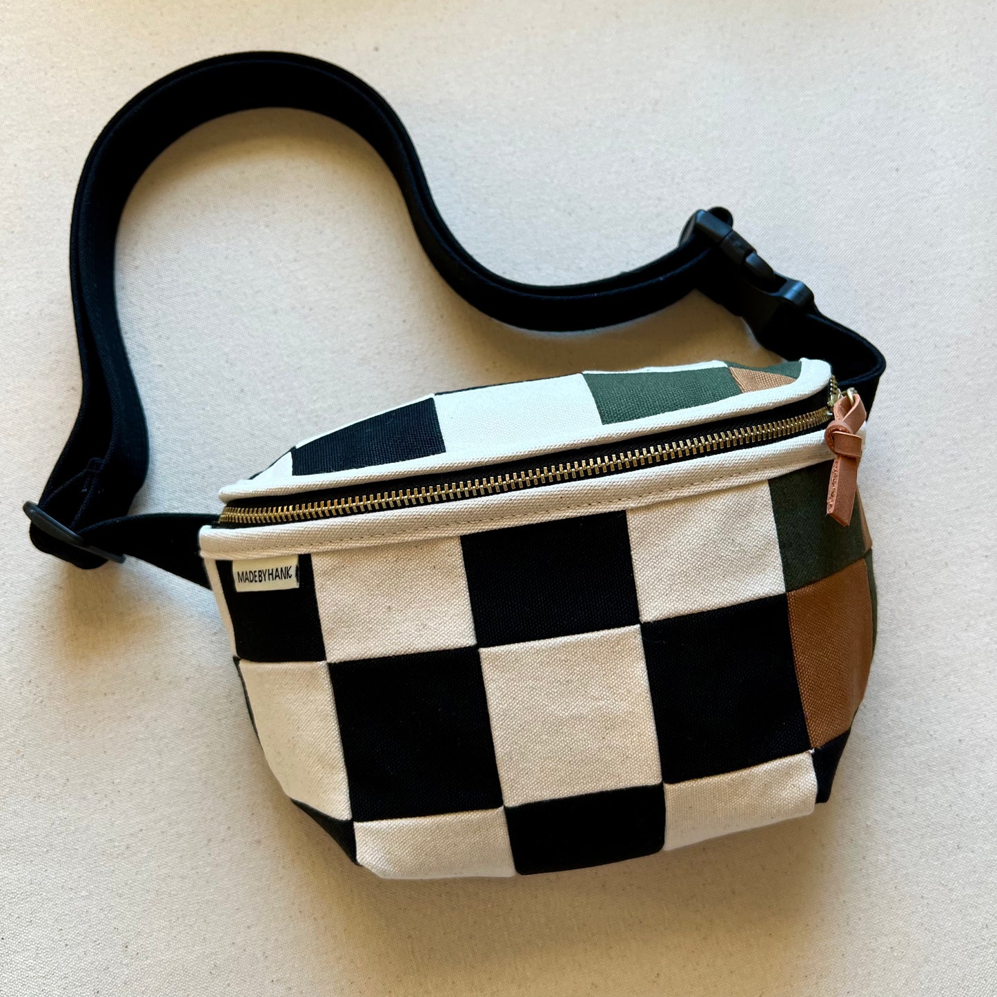 **PRE-ORDER** checkerboard fanny bag, black+natural with forest+caramel